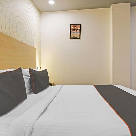 Collection O Slf Mall Sector 30 Hotel Faridabad Buitenkant foto