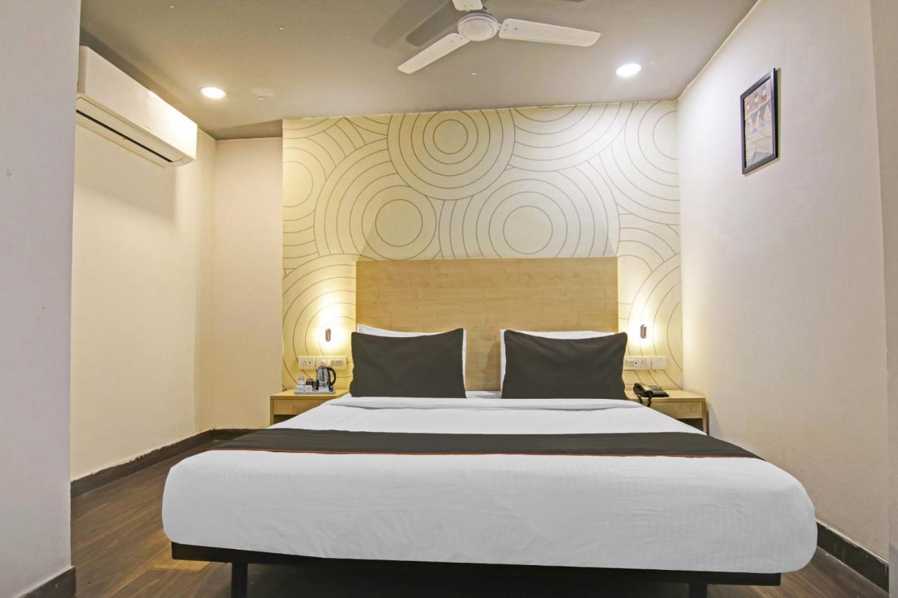 Collection O Slf Mall Sector 30 Hotel Faridabad Buitenkant foto