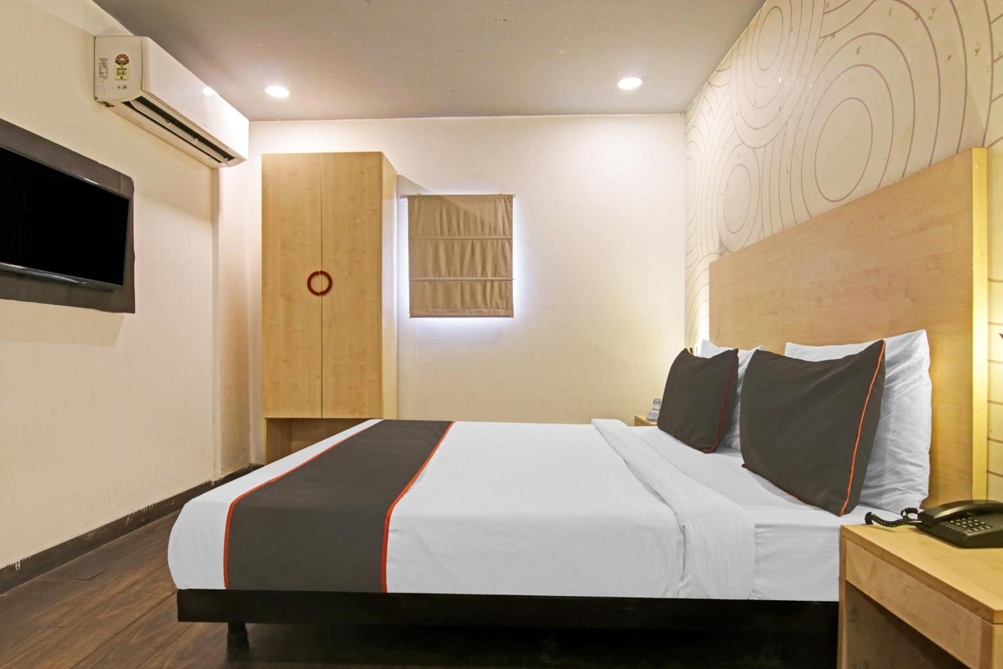 Collection O Slf Mall Sector 30 Hotel Faridabad Buitenkant foto