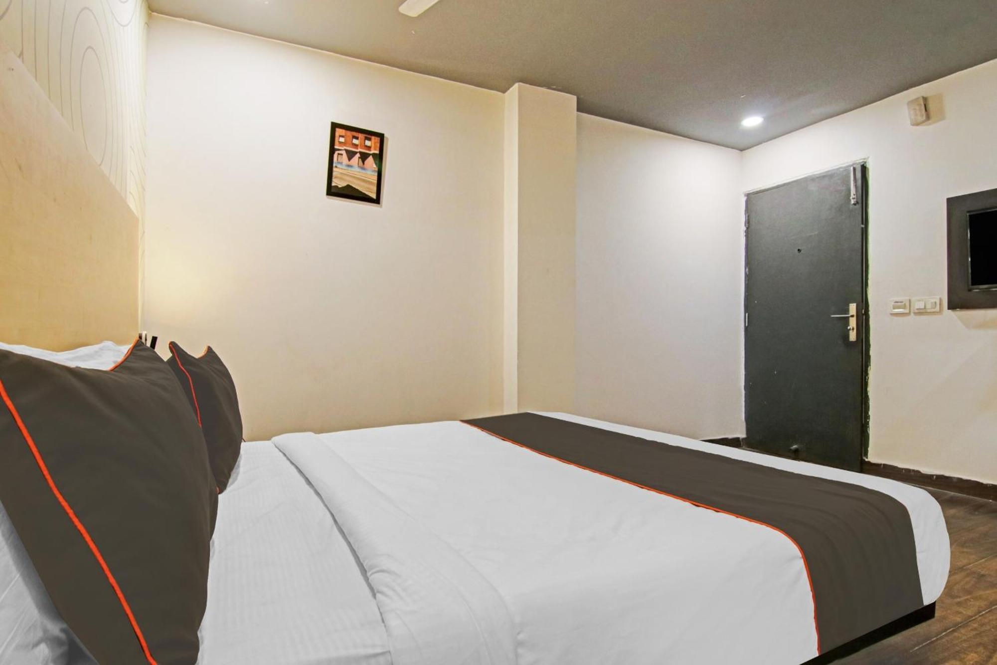 Collection O Slf Mall Sector 30 Hotel Faridabad Buitenkant foto